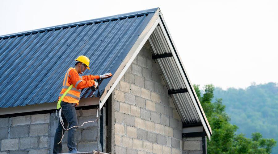 Professional gutter cleaning in Weedsport, NY
